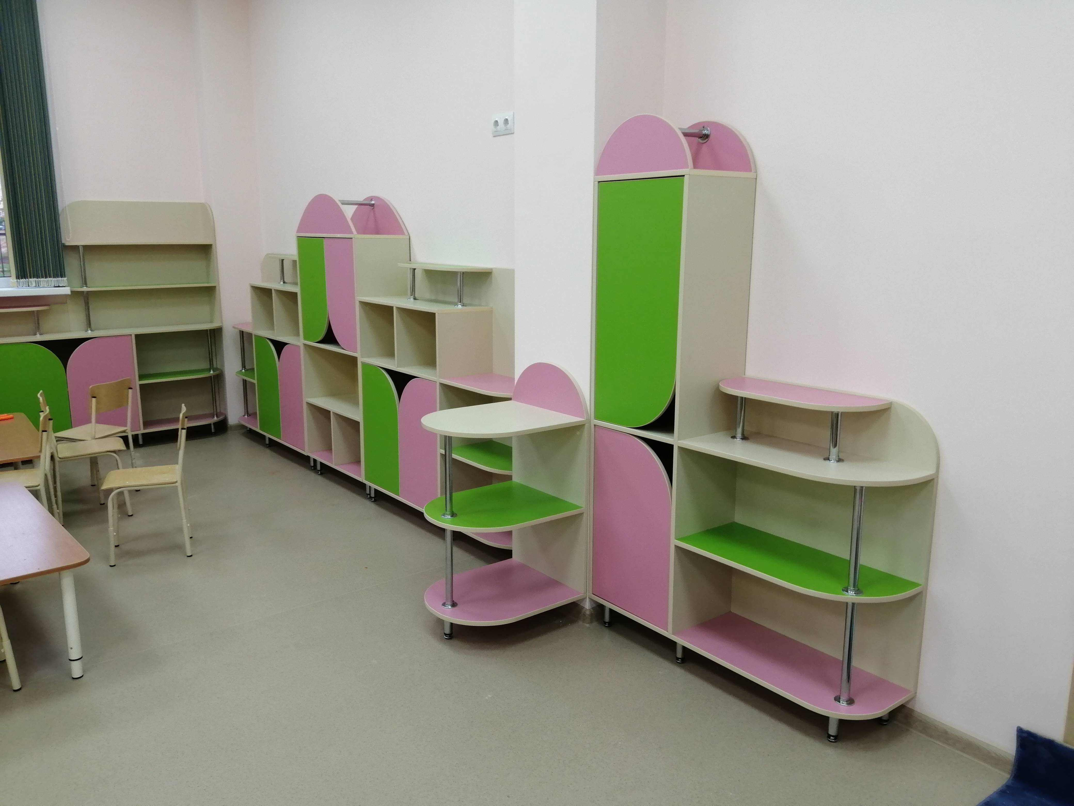 Стеллажи для игрушек