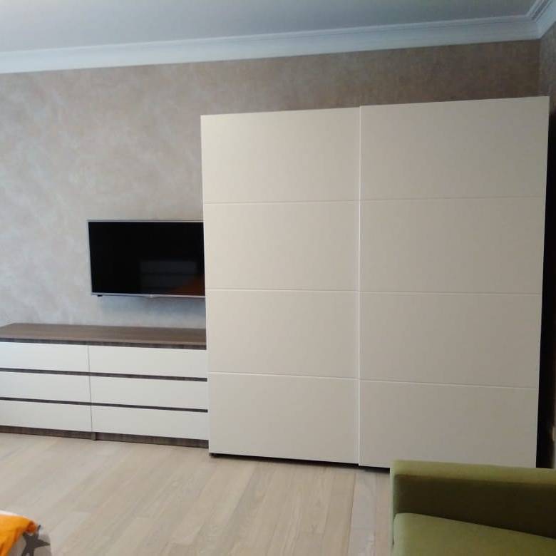 Шкаф купе с комодом в детскую