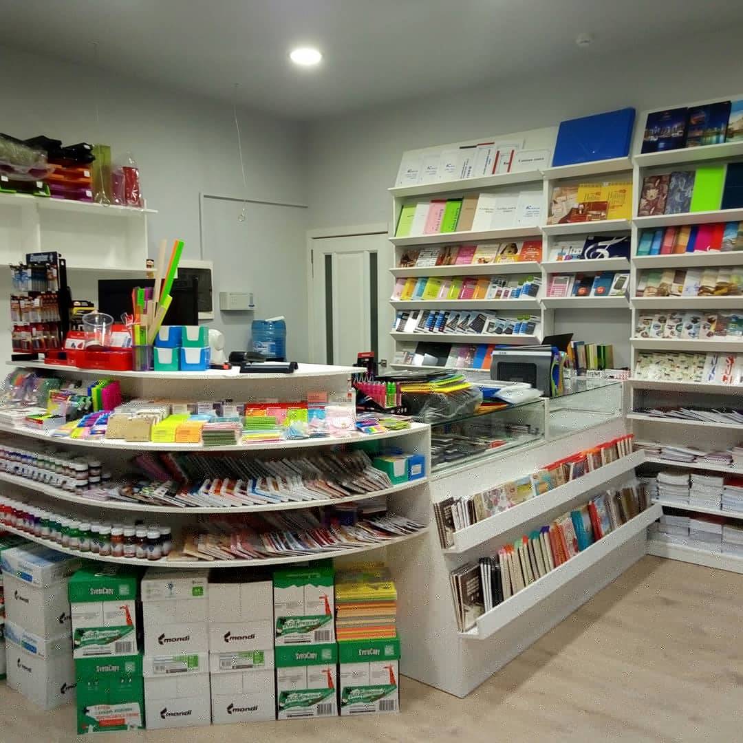 Мебель в магазин канцтоваров